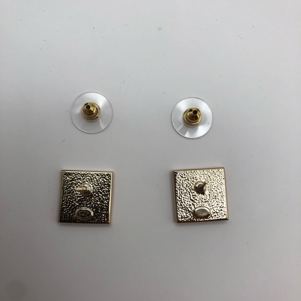 Chanel Earrings - Picture 5 of 6